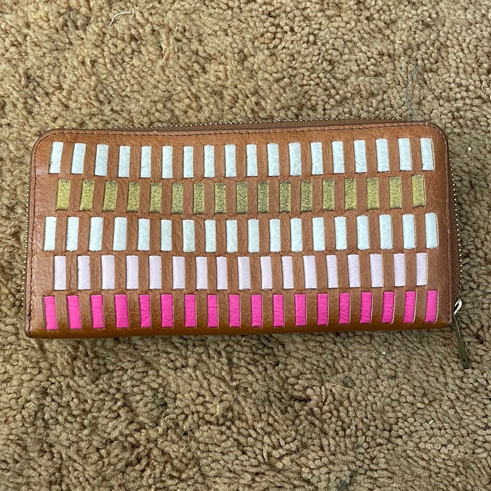 Brown Leather Fossil Wallet 🤎